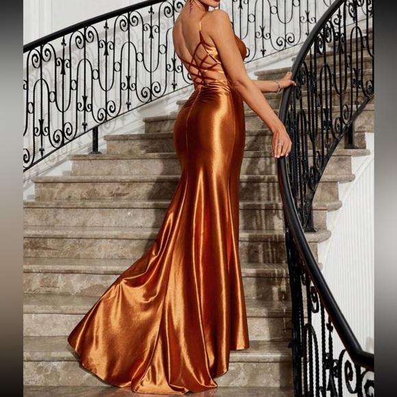 Ice crisscross back mermaid hem party formal elegant satin dress - Picture 5 of 8